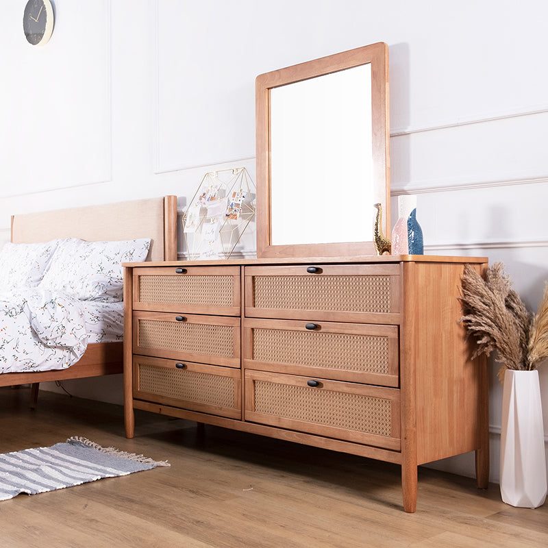 winnie-dresser-lifestyle