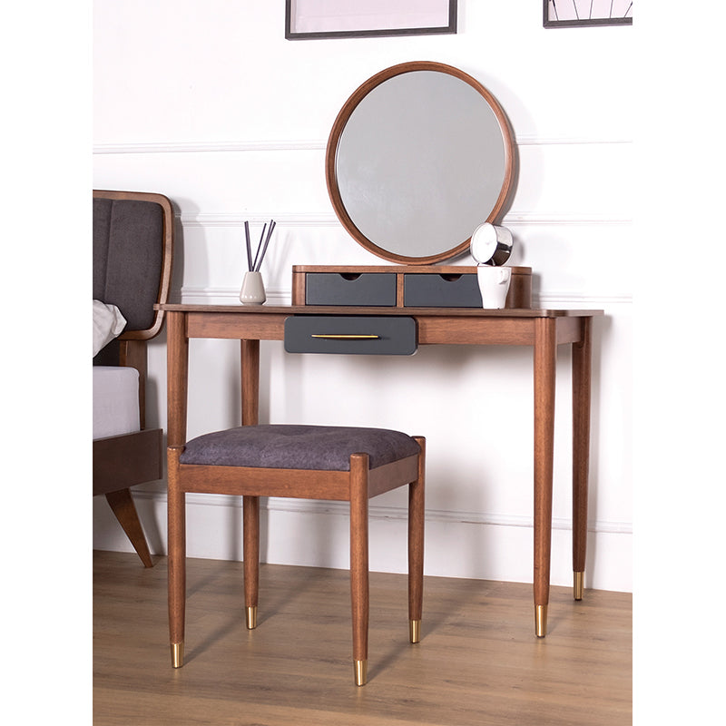 zoey-dresser